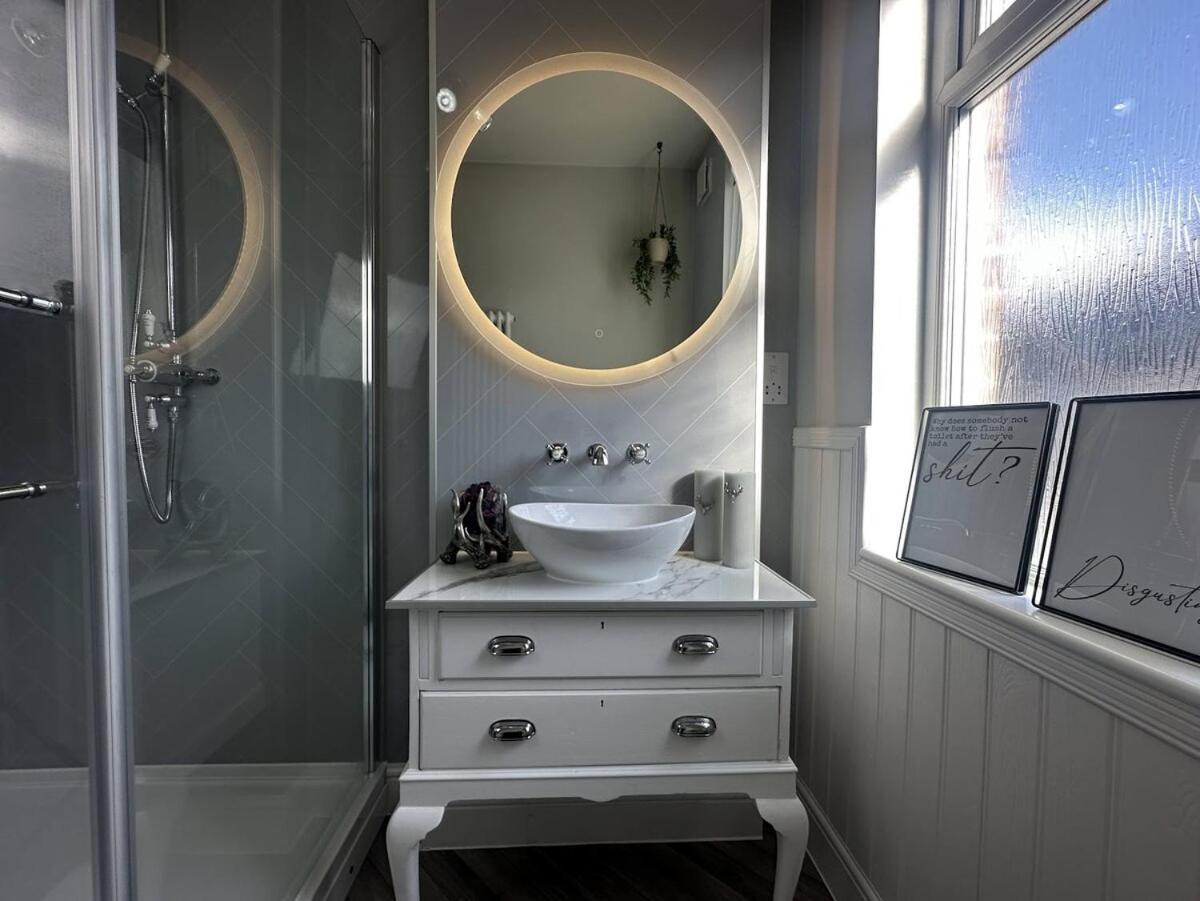 Stylish Highland-theme 2br Sefton Park Holiday home *