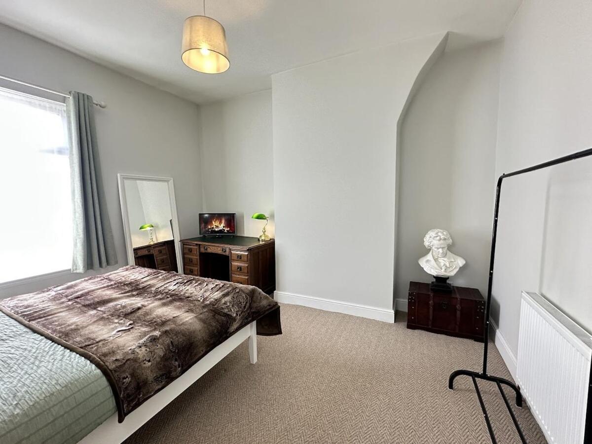 Holiday home Stylish Highland-theme 2br Sefton Park *